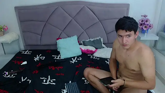 naho_alejo webcam