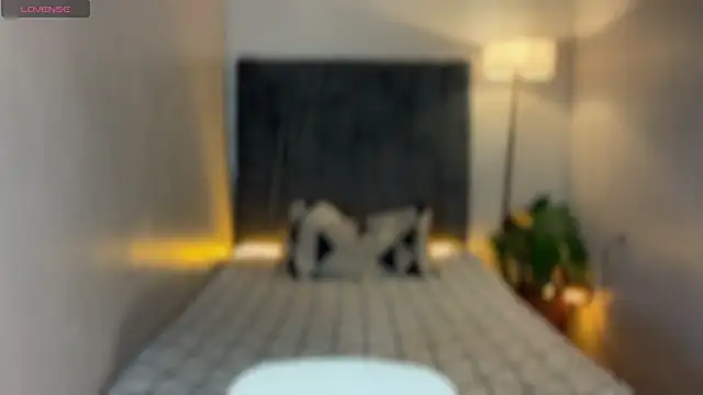wiggle_nibble webcam