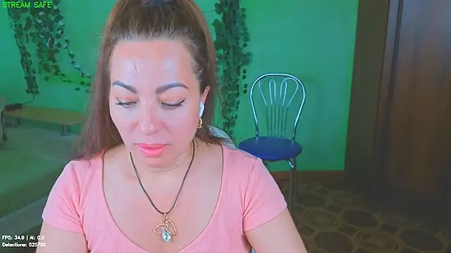 Zoe_Zephyr webcam