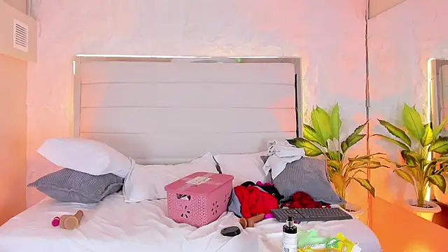 VictoriaVallmont webcam