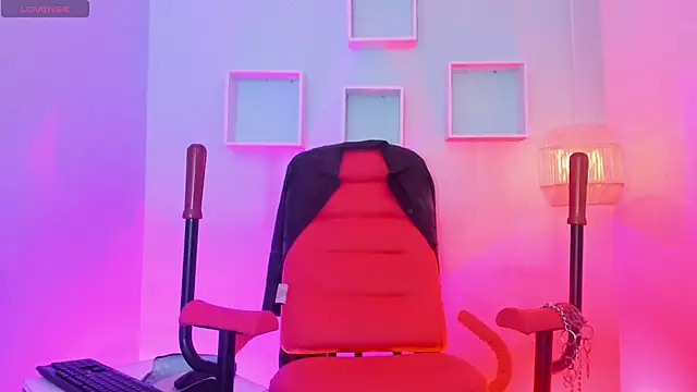 Maximoking26 webcam