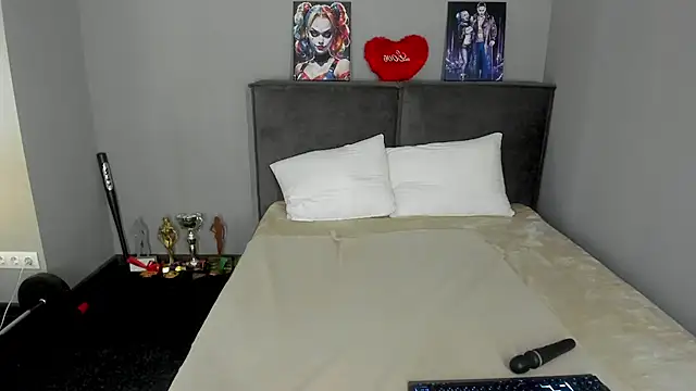 MuscleXXXBarbie webcam