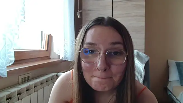 LooveELLYx webcam