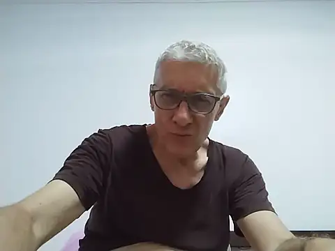 BIGUNCUTHARDCOCK webcam