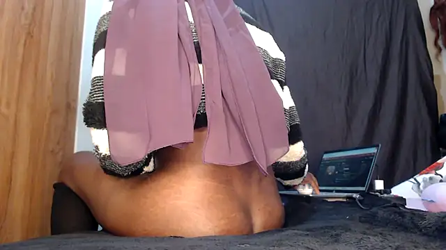 fatpussy-ebony webcam