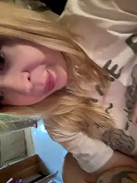 IMHORNYWET webcam