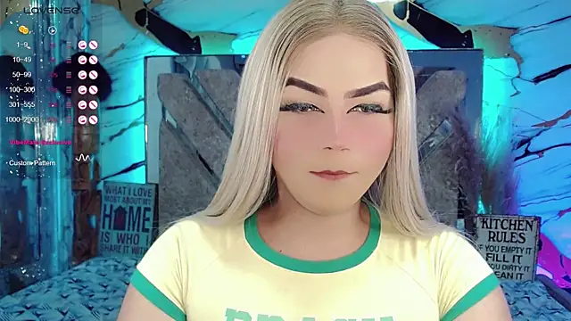 kushina_uzumaki75 webcam