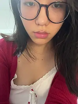 lucy2027 webcam