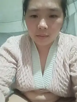 quynhkoolbae webcam