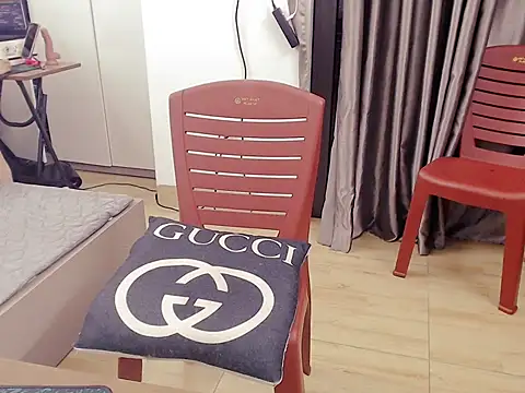 Funnygirl_9x webcam