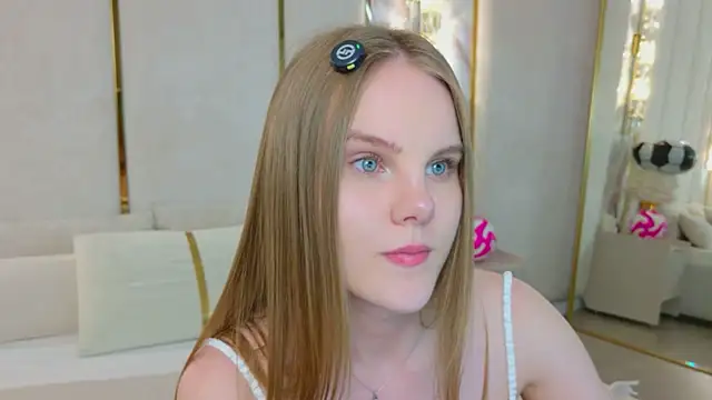 Lili_Lohan webcam