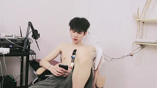 KPL-11 live cam on StripChat