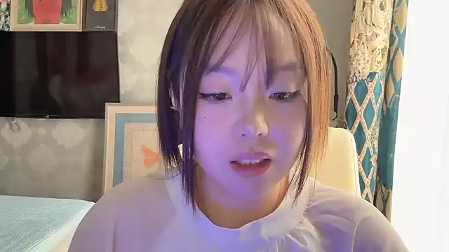 LongLongQueen webcam