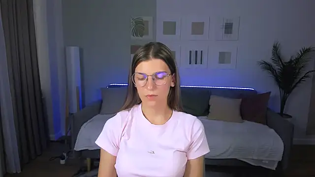 AnnaThorne webcam
