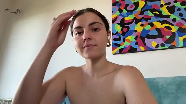 MarisaKomar webcam