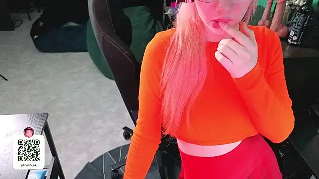 Maya_Viola webcam