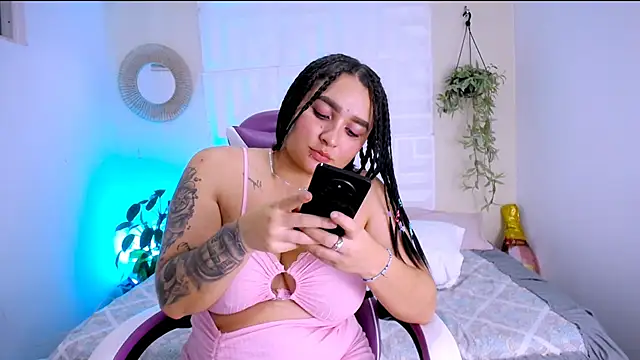 aurora_mcry webcam