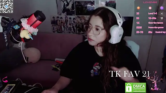 Pink_girl0n webcam