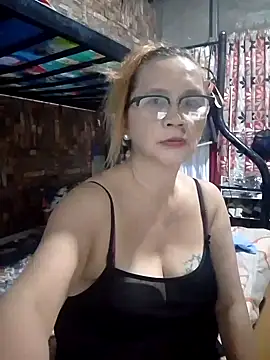 SexyHottMom webcam