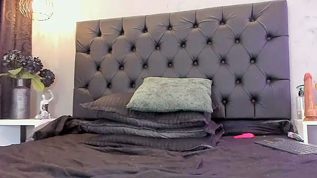naomi__blair webcam