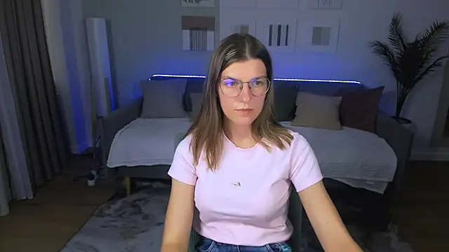 AnnaThorne webcam