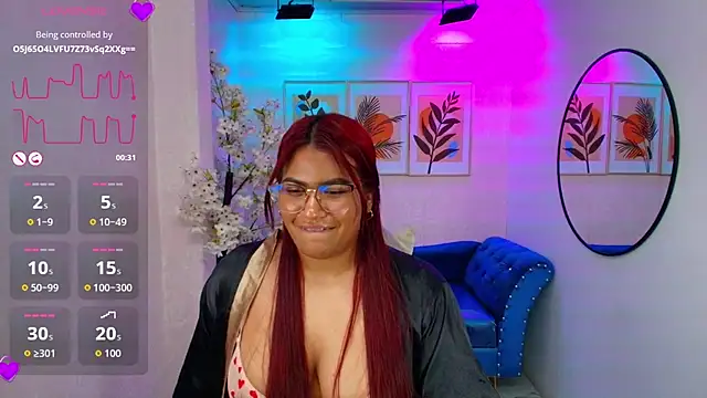 Charlotte_stoone webcam