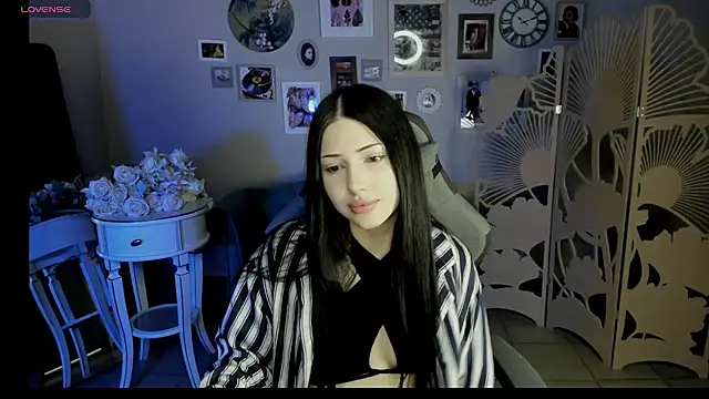 DianaRayyy webcam