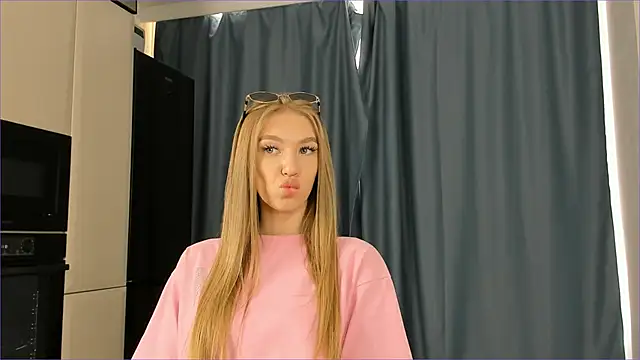 CarlaMcclusky webcam