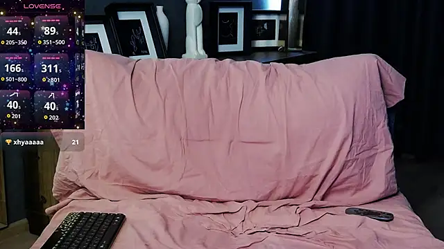 Ashley_Ross_ webcam