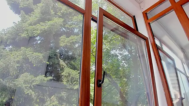 Naila18 webcam