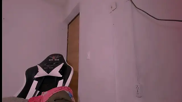 bad_girl_xxx webcam