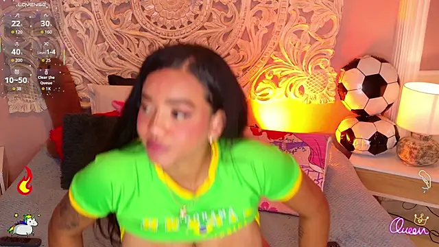 malaikabrown (F young) - 🎀 Tie my breasts