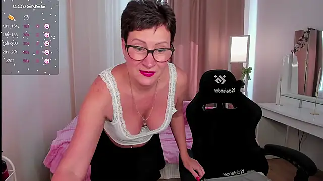 jennymons - JennyMons's free webcam - UK Sex Cams