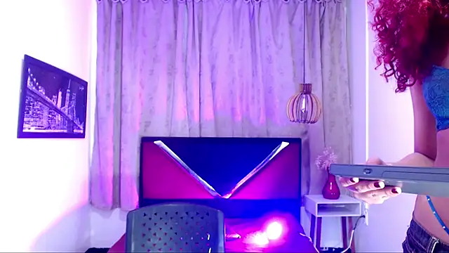 luisa__torres webcam