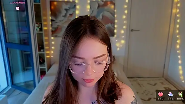 MilenaSaint webcam