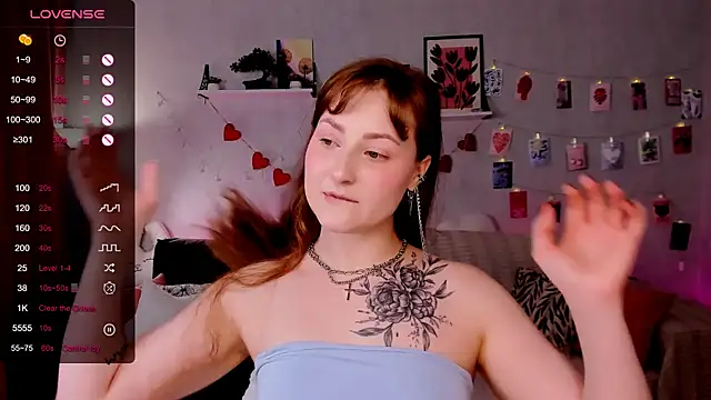 velvet_cherry_ webcam
