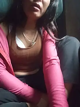 Heryy_xx live cam on StripChat