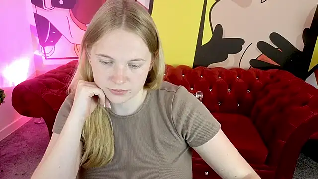 NikkyReyyy webcam