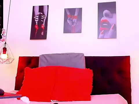 hilary_banks1 live cam on StripChat