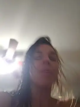 lil_jiggly webcam