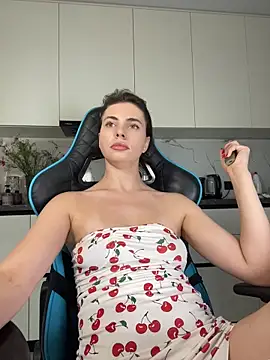 CurlyLara live sex cam