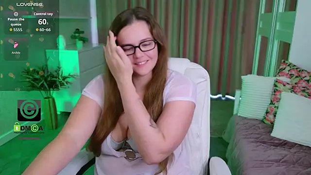 KellyKleine webcam