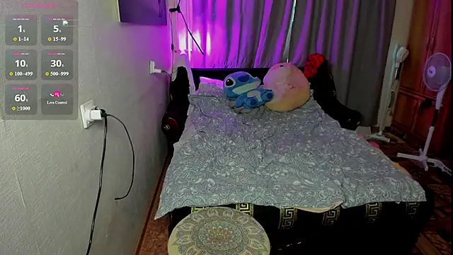 monica__elder webcam
