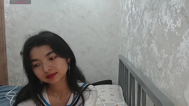 Shy_Kira webcam
