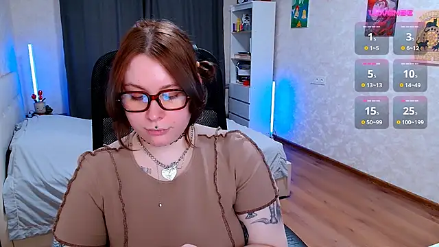 ur_geekgirl webcam