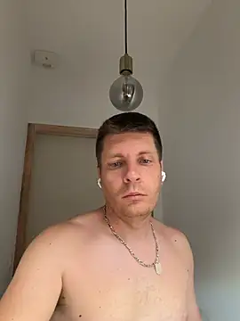 Minmoi1984 webcam