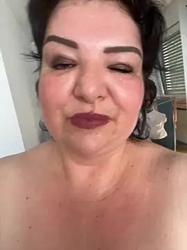 curvymilfmicha webcam