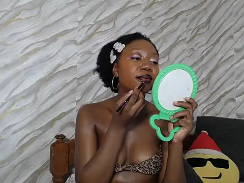 SpicyMackenzie22 webcam