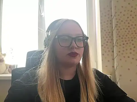 TashaDarm webcam