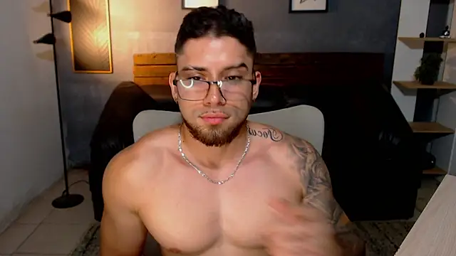 Mike_montoya01
